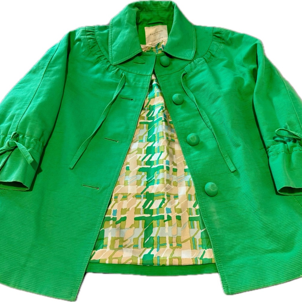 Kate Spade Green Cape with Classic Cut - Picture 2 of 16